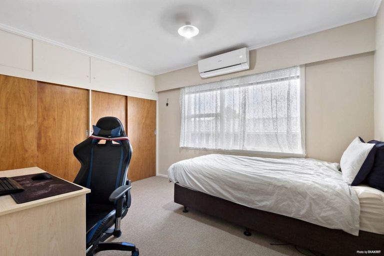 Photo of property in 1/30 Portadown Avenue, Pakuranga Heights, Auckland, 2010