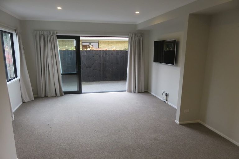 Photo of property in 13u6 Beale Street, Hamilton East, Hamilton, 3216