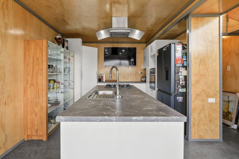 Photo of property in 1633 Harbour Road, Owhiro, Oparau, 3886