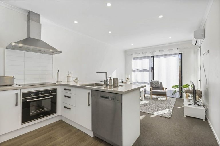 Photo of property in 19u2 Dowding Street, Melville, Hamilton, 3206
