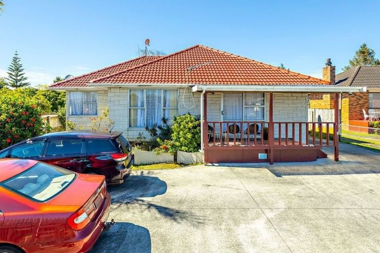 Photo of property in 12 Nicola Place, Mangere, Auckland, 2022