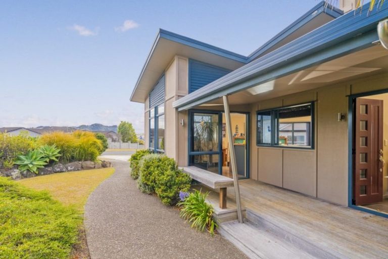 Photo of property in 103 Centennial Drive, Whitianga, 3510