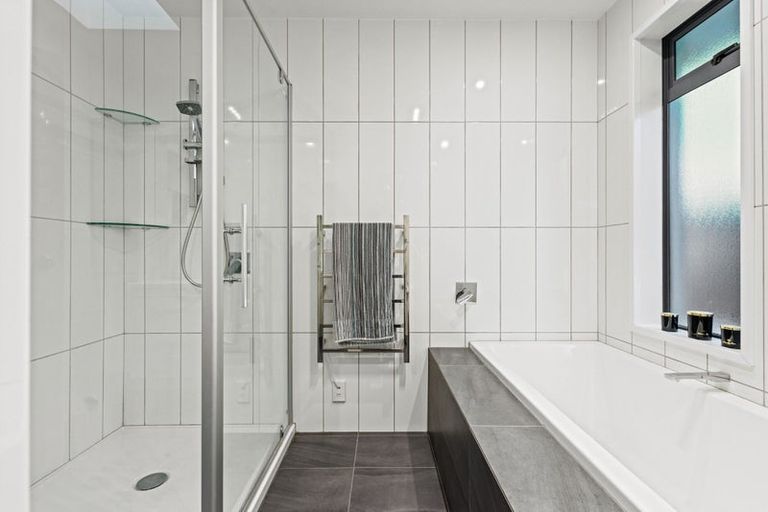 Photo of property in 2 Whaka Terrace, Huntsbury, Christchurch, 8022