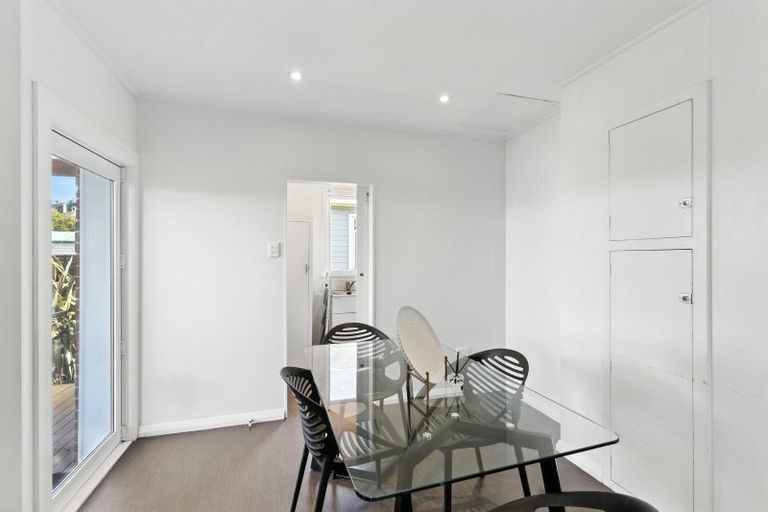 Photo of property in 253 Macandrew Road, Forbury, Dunedin, 9012
