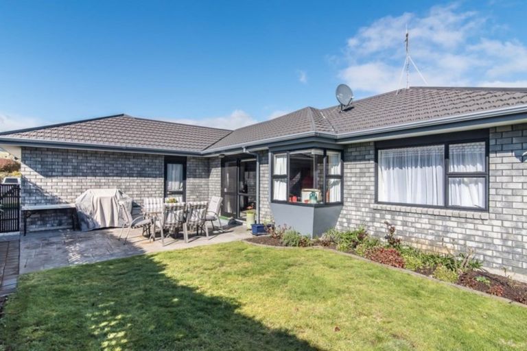 Photo of property in 91 Makarini Street, Paraparaumu, 5032