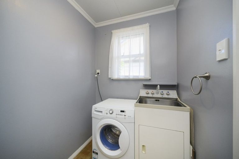 Photo of property in 114 Buick Crescent, Awapuni, Palmerston North, 4412