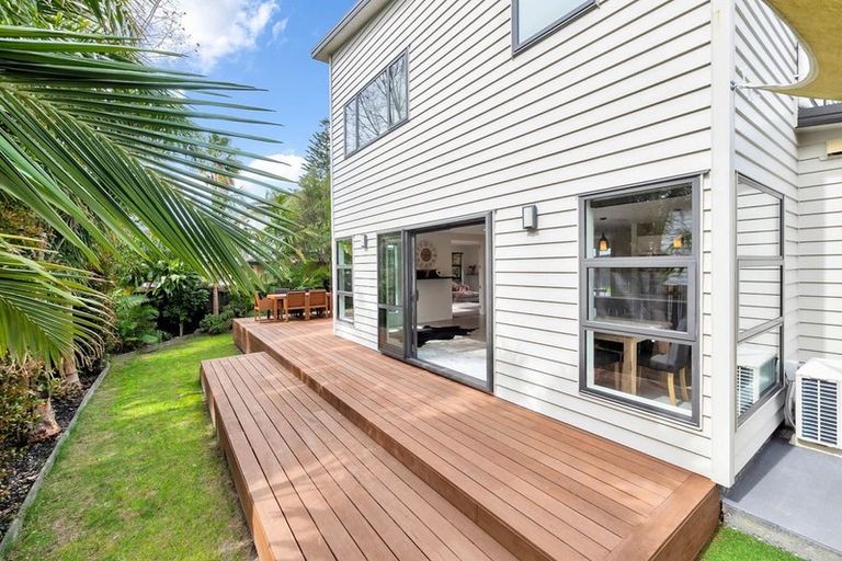 Photo of property in 6a Humphrey Kemp Avenue, Henderson, Auckland, 0612