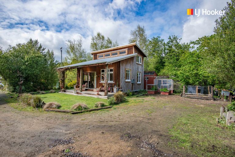 Photo of property in 256 Gladstone Road North, Mosgiel, 9092