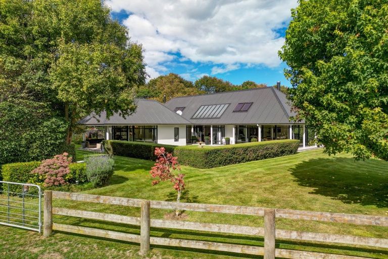 Photo of property in 19 Western Line, Brunswick, Whanganui, 4571