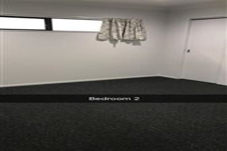 Photo of property in 45b Kakariki Grove, Waikanae, 5036