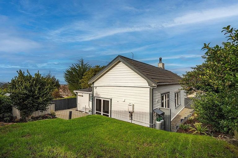 Photo of property in 39 Argyle Street, Mornington, Dunedin, 9011