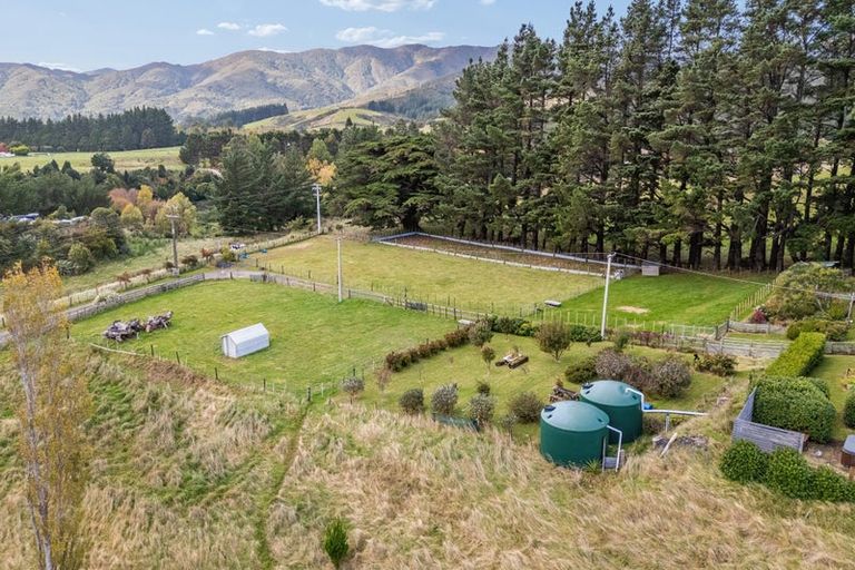 Photo of property in 1712 State Highway 2, Kaitoke, Upper Hutt, 5018