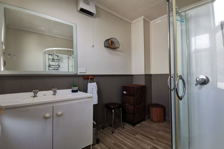 Photo of property in 166 Sewell Street, Hokitika, 7810