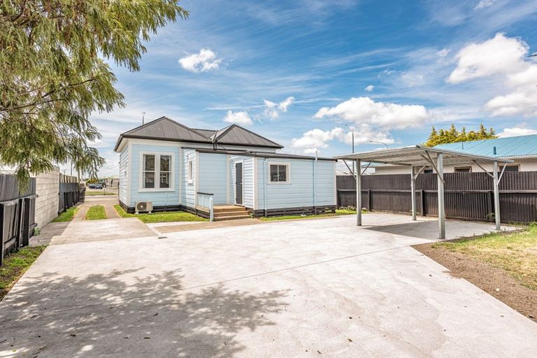Photo of property in 65 Carlton Avenue, Gonville, Whanganui, 4501