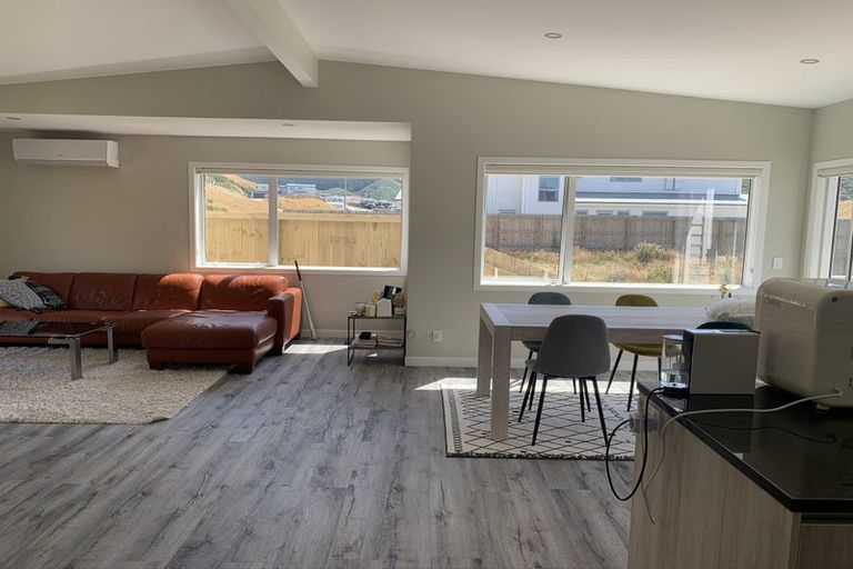 Photo of property in 60 Melksham Drive, Churton Park, Wellington, 6037