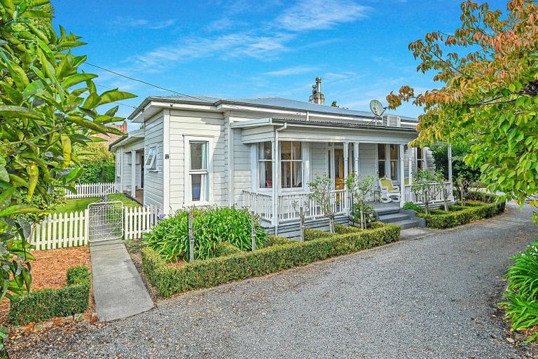 Photo of property in 1205a Karamu Road North, Mayfair, Hastings, 4122