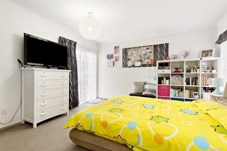 Photo of property in 22 Keri Vista Rise, Papakura, 2110