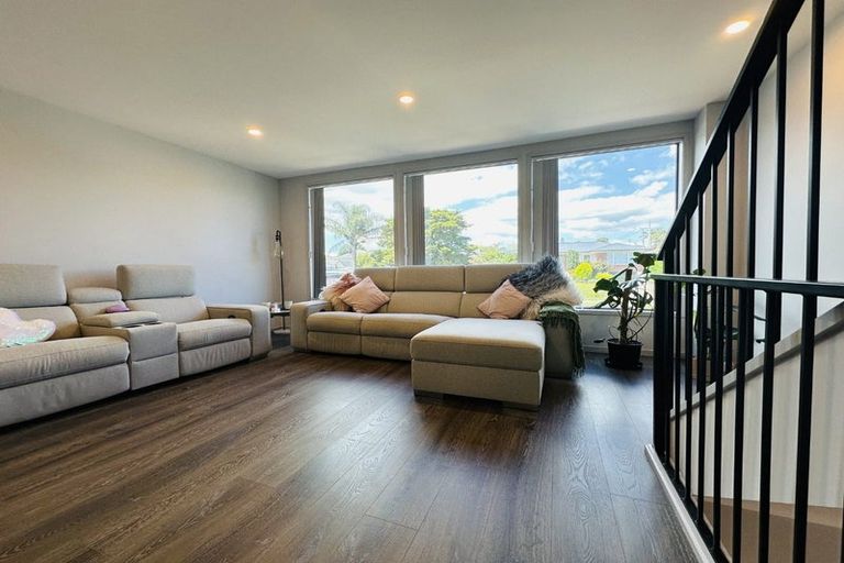 Photo of property in 2/1a Halsey Road, Manurewa, Auckland, 2102