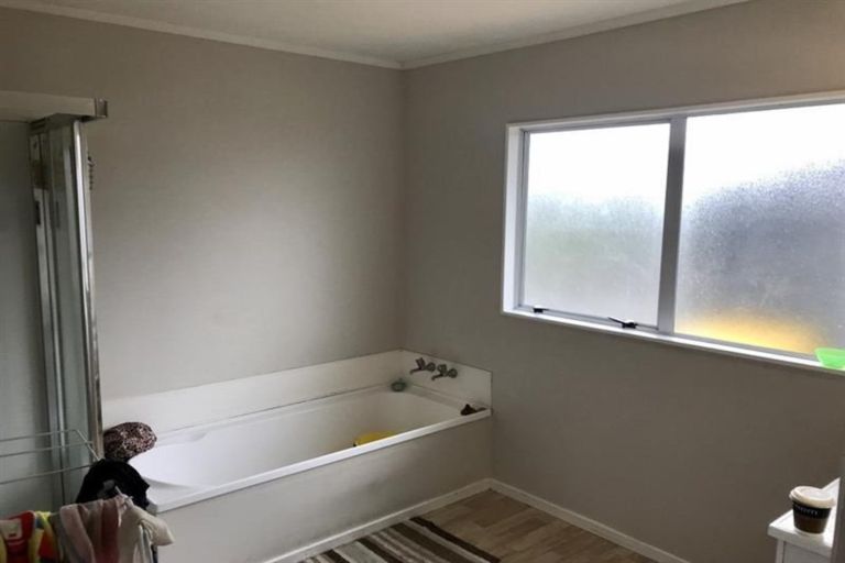 Photo of property in 3/27 Halsey Road, Manurewa, Auckland, 2102