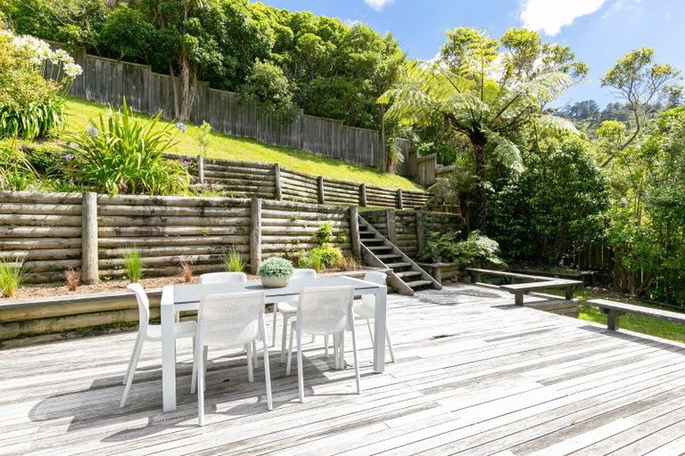 Photo of property in 18 Satara Crescent, Khandallah, Wellington, 6035