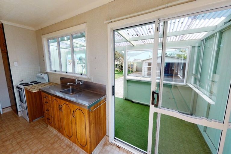 Photo of property in 20 Esk Street, Roslyn, Palmerston North, 4414