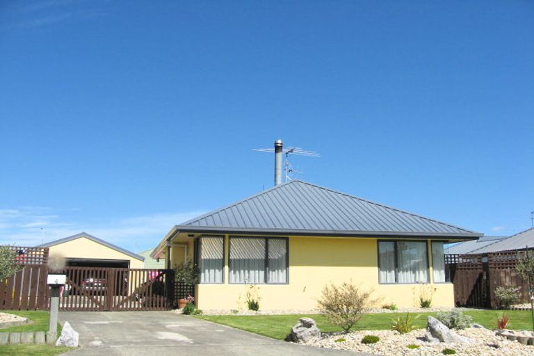Photo of property in 4 Kate Edger Place, Stoke, Nelson, 7011