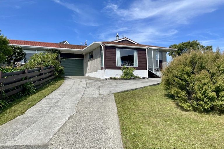 Photo of property in 68 Gurney Road, Kelson, Lower Hutt, 5010