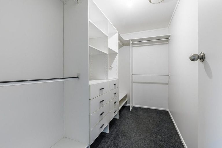 Photo of property in 44 Kahu Road, Paremata, Porirua, 5024