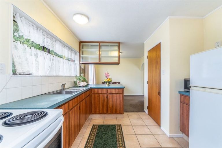 Photo of property in 303a/2 Great North Road, Henderson, Auckland, 0612