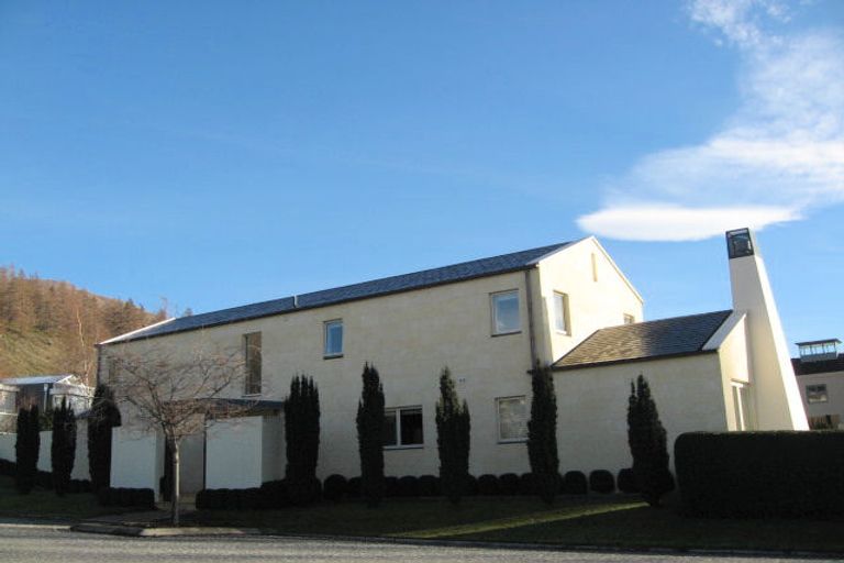 Photo of property in 29 Morrows Mead, Wanaka, 9305