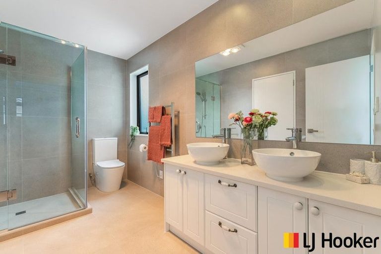 Photo of property in 41 Cloonlyon Drive, Flat Bush, Auckland, 2019