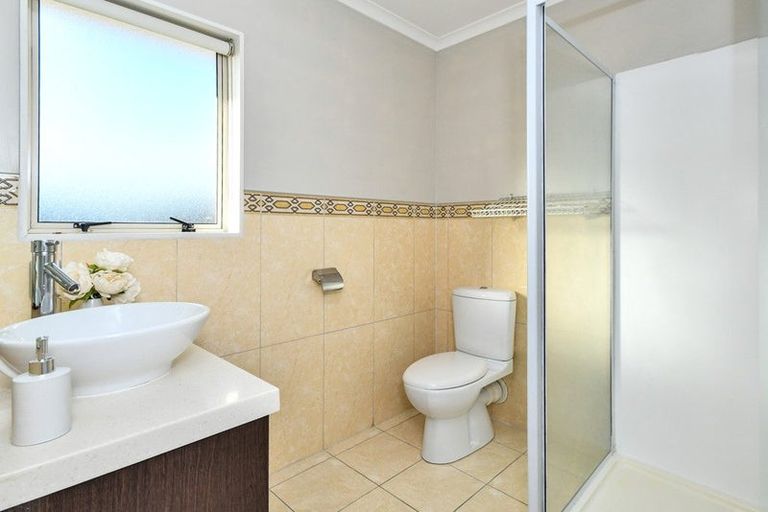 Photo of property in 12 Janway Avenue, Flat Bush, Auckland, 2016