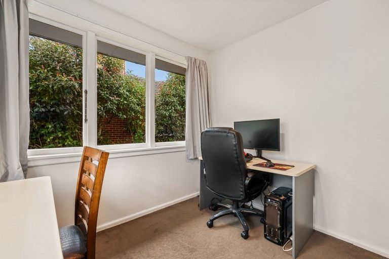 Photo of property in 1/16 Springhill Street, Avonhead, Christchurch, 8042