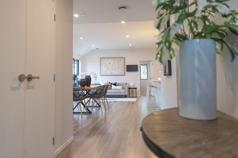 Photo of property in 23 Reserva Crescent, Kumeu, 0810