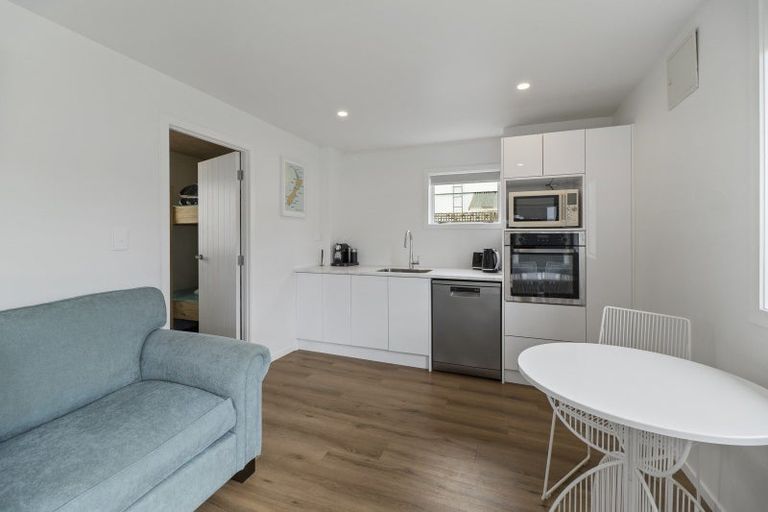 Photo of property in 30 Third Avenue, Urenui, 4377