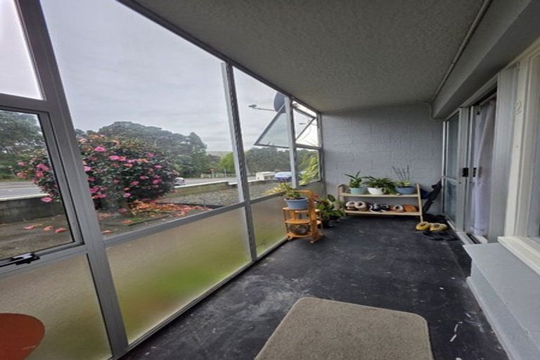 Photo of property in 2/21 Vivian Street, New Plymouth, 4310