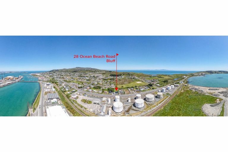 Photo of property in 28 Ocean Beach Road, Bluff, 9814