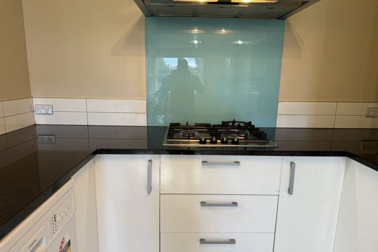 Photo of property in 36 Stanley Road, Glenfield, Auckland, 0629