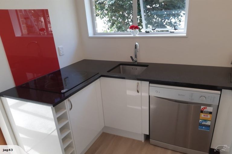 Photo of property in 56f2 Ira Street, Miramar, Wellington, 6022