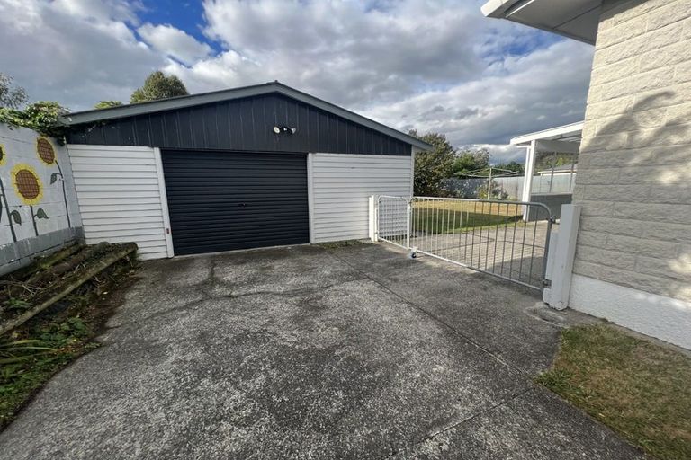 Photo of property in 174 Queen Street West, Levin, 5510