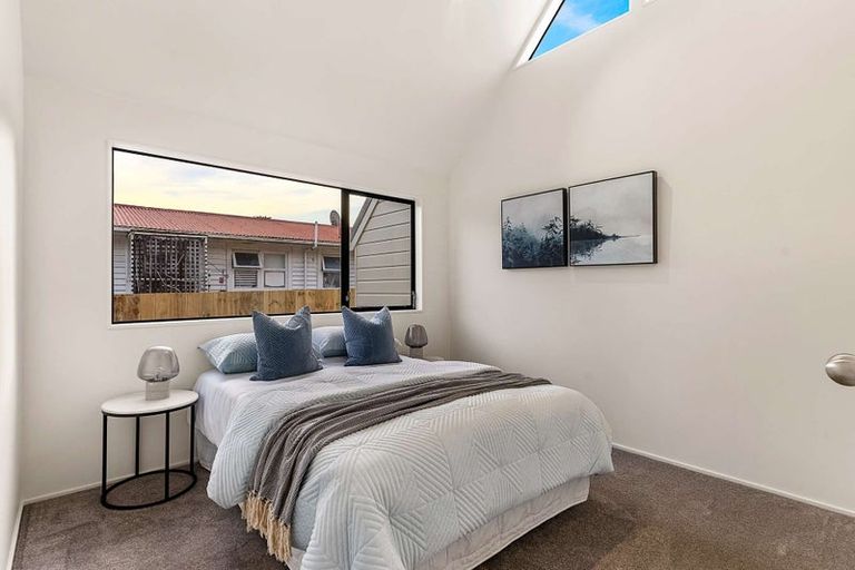 Photo of property in 2/30 Tristram Avenue, Forrest Hill, Auckland, 0620
