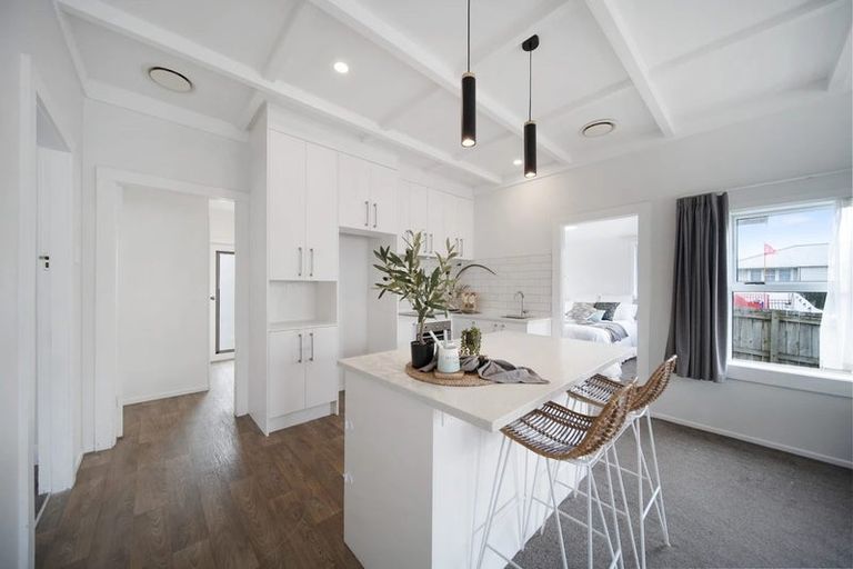 Photo of property in 7 Patience Way, Massey, Auckland, 0614