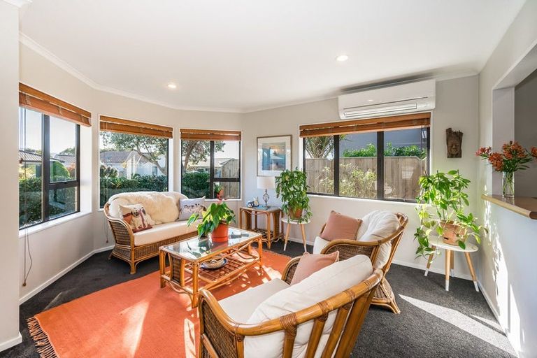 Photo of property in 153 Milne Drive, Paraparaumu, 5032