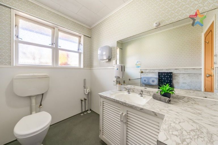 Photo of property in 3 Waddington Drive, Naenae, Lower Hutt, 5011