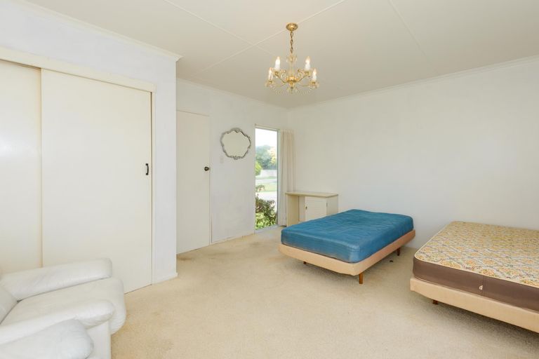 Photo of property in 12 Birmingham Street, Takaro, Palmerston North, 4412