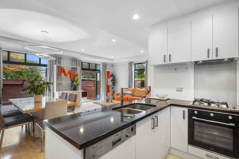 Photo of property in 28 Country Club Terrace, Northwood, Christchurch, 8051