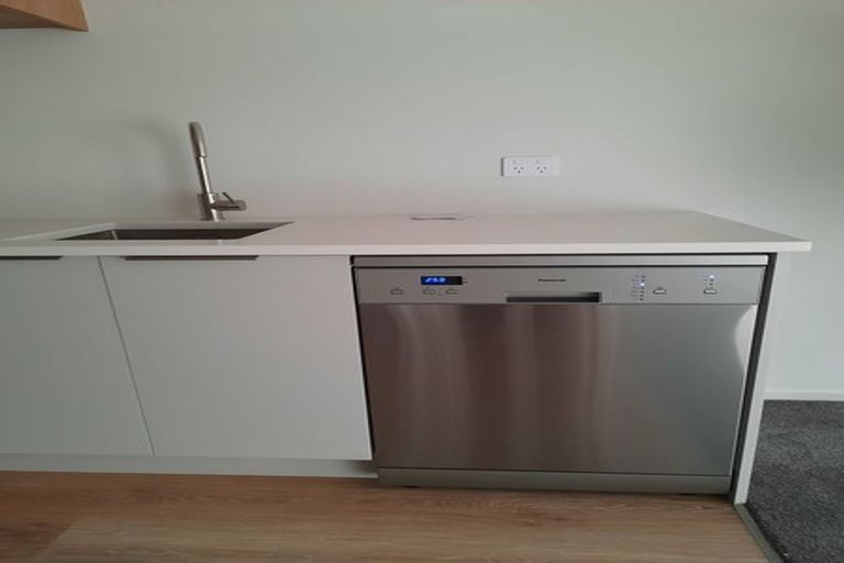 Photo of property in 7/240 Stokes Valley Road, Stokes Valley, Lower Hutt, 5019