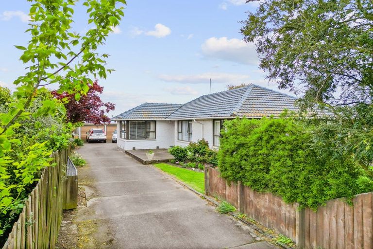 Photo of property in 6 Skerten Avenue, Hornby, Christchurch, 8042