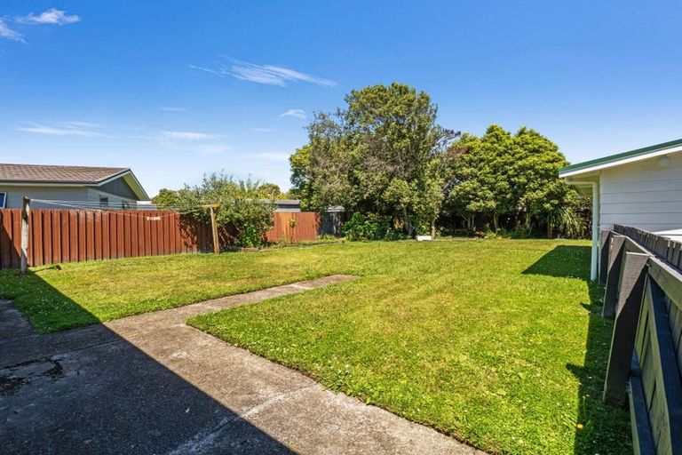 Photo of property in 30 Ruamahanga Crescent, Terrace End, Palmerston North, 4410