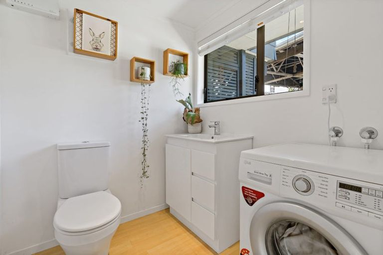 Photo of property in 2/29a Rangatira Road, Birkdale, Auckland, 0626